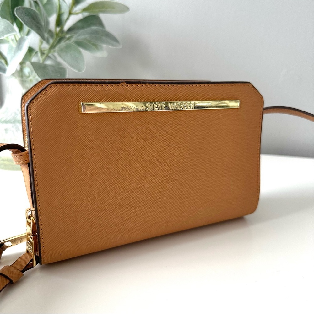 Steve Madden Tan Crossbody Bag